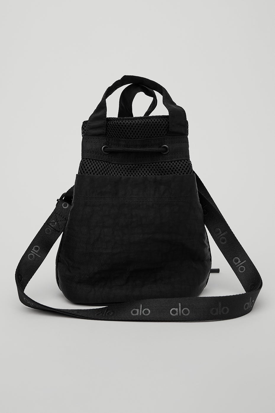 Bucket shoulder bag