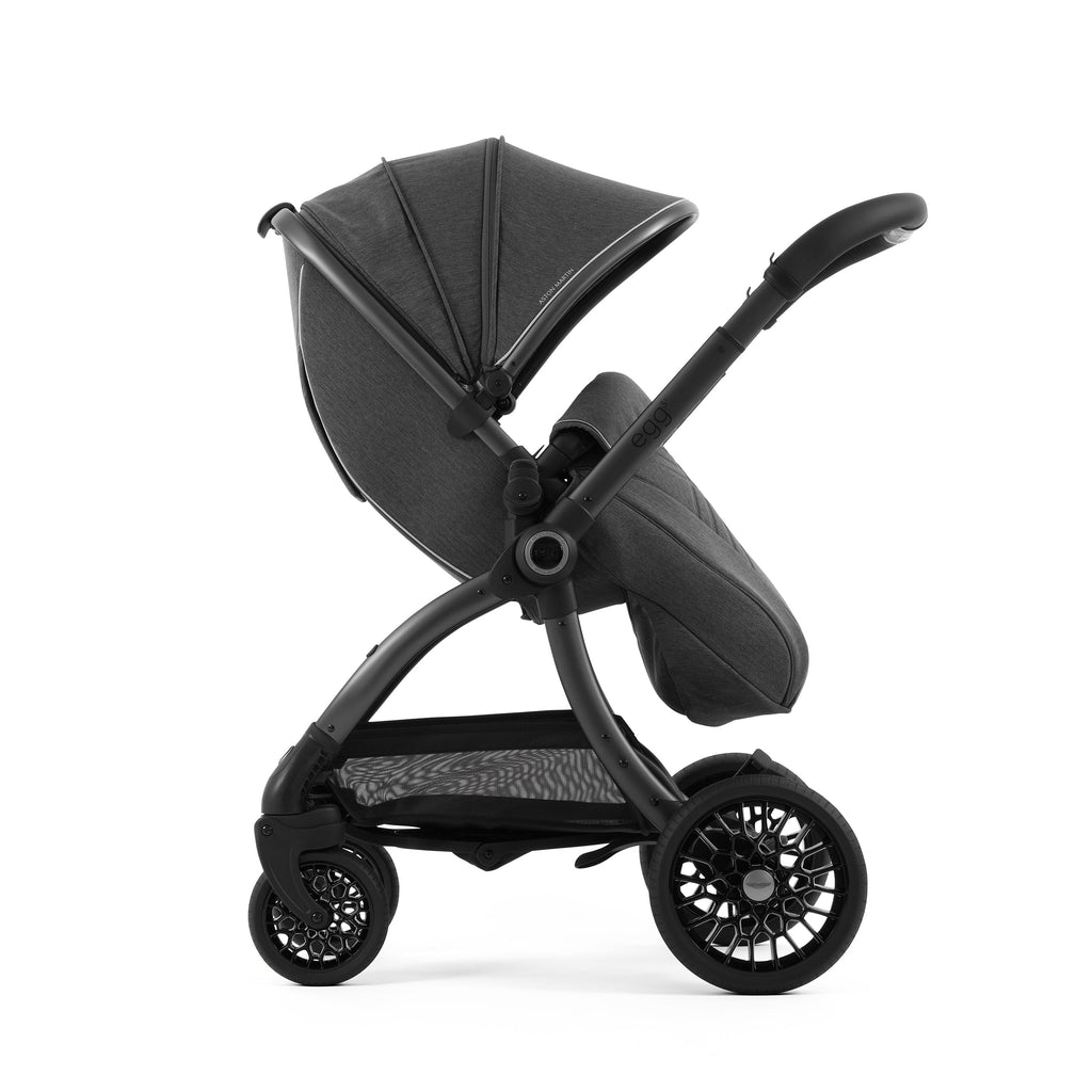 Aston Martin egg3® Package Classic Grey - UK