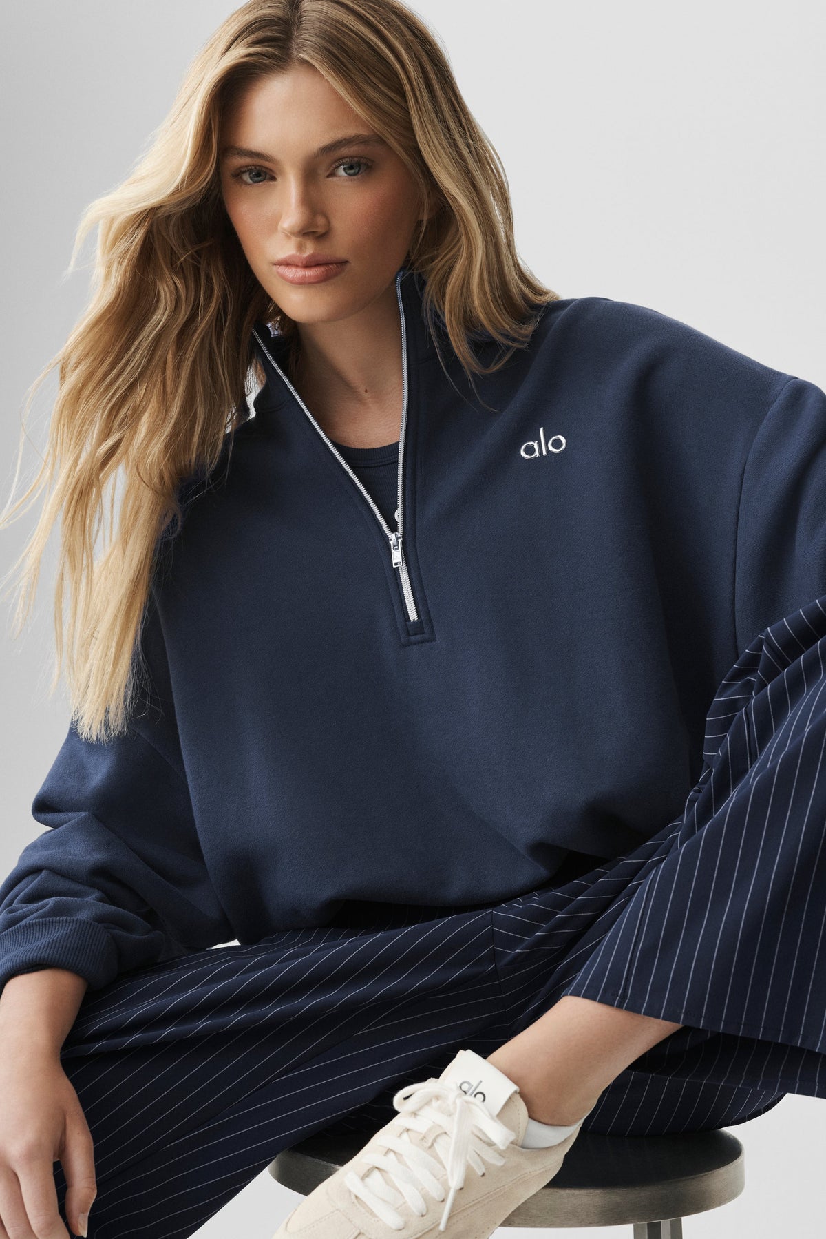 Sweat à col montant et demi-zip