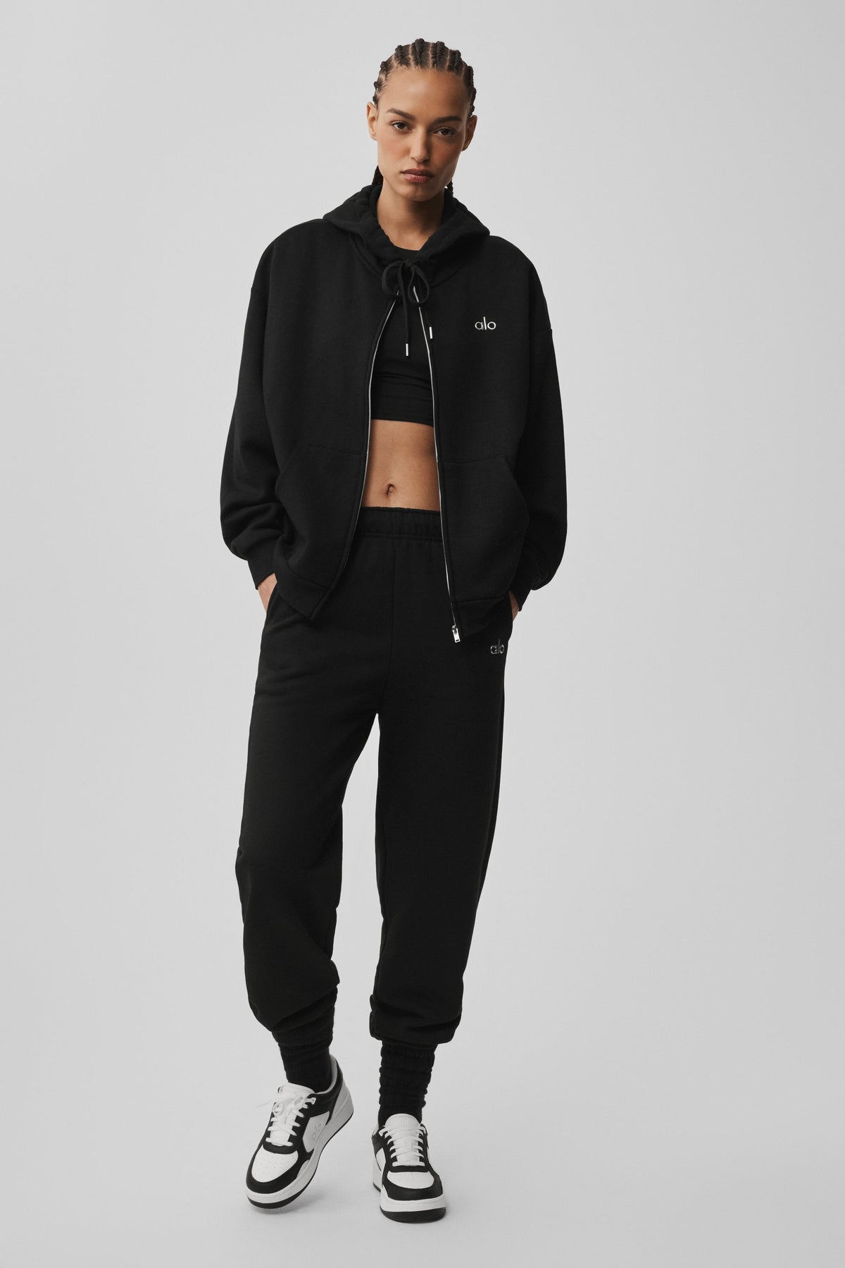 Sweat à capuche zippé à poches