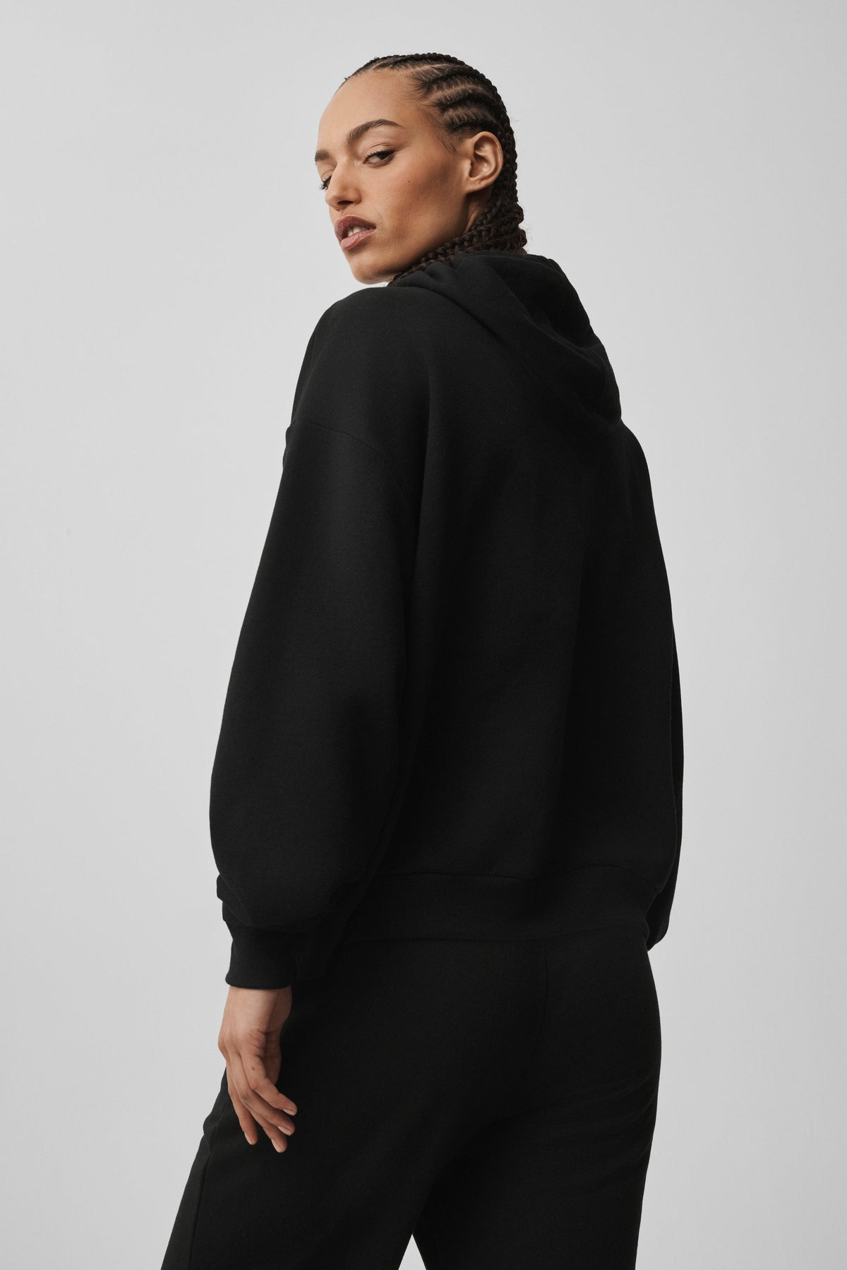 Sweat à capuche zippé à poches