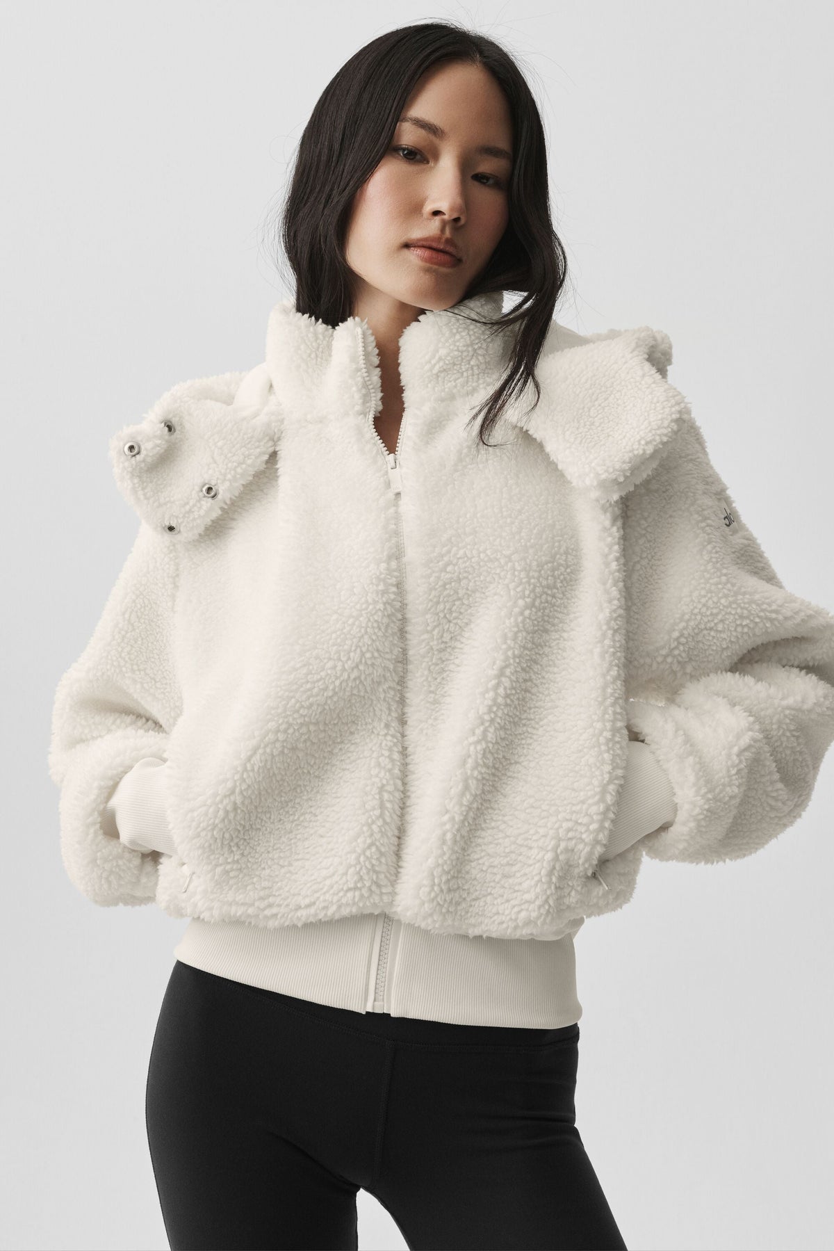 Veste à capuche effet peluche