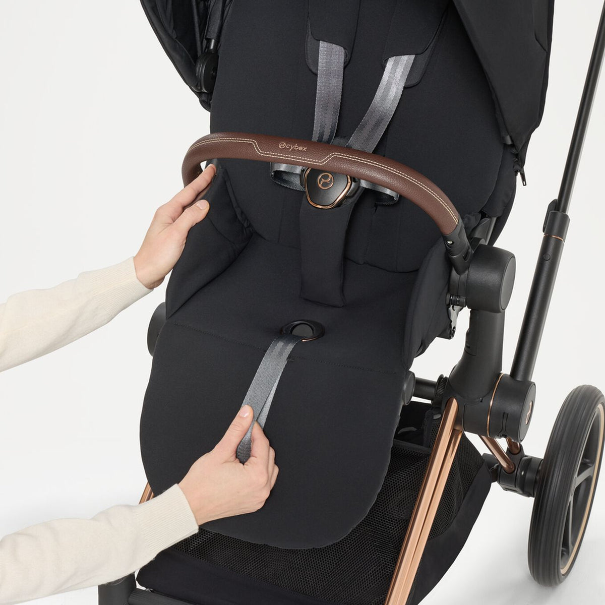 One-Hand Adjustable Harness