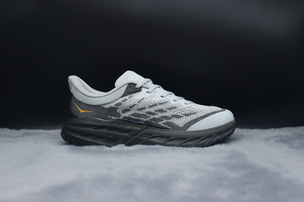 Speedgoat 5
