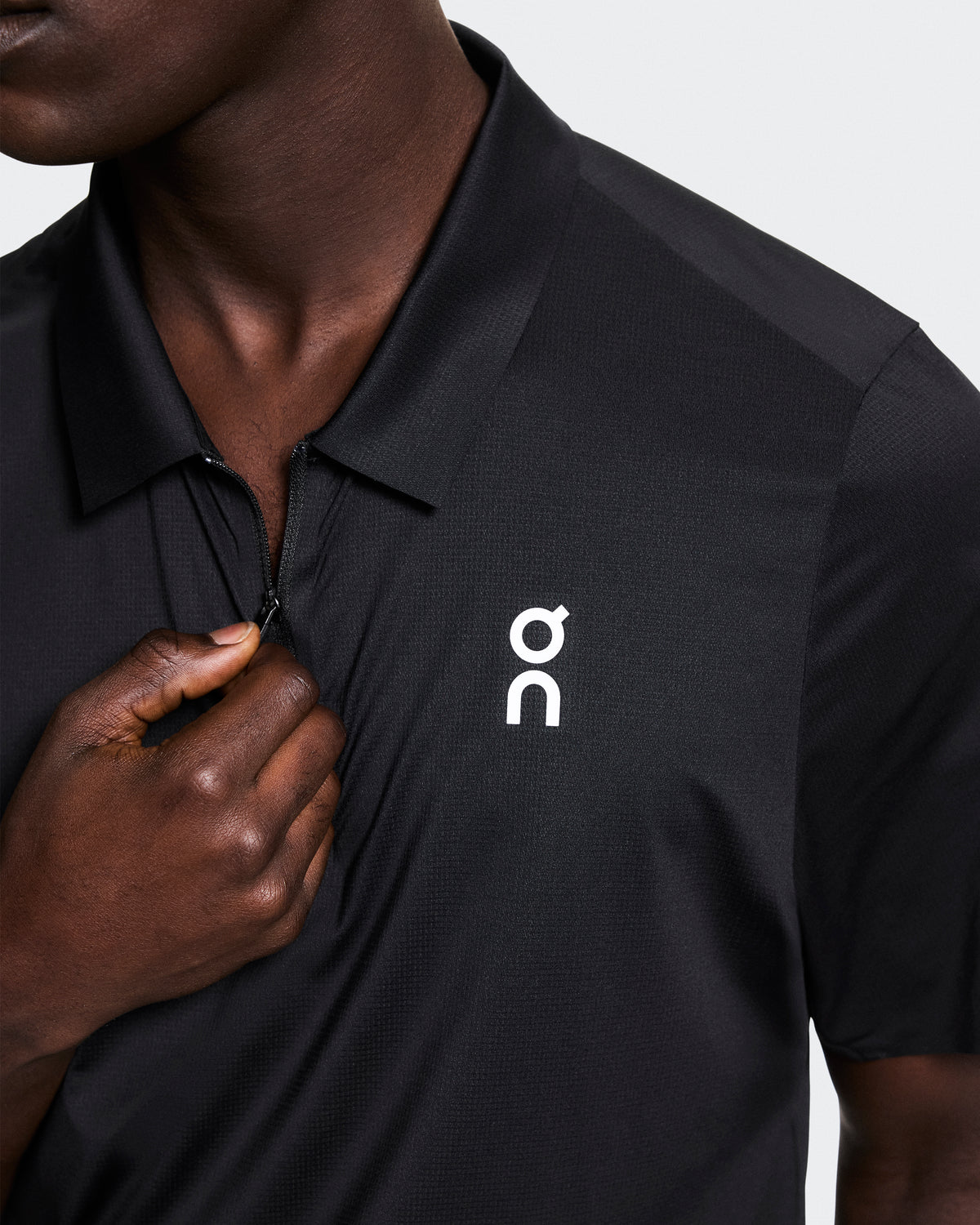 Court Polo coloris Noir – vue 5
